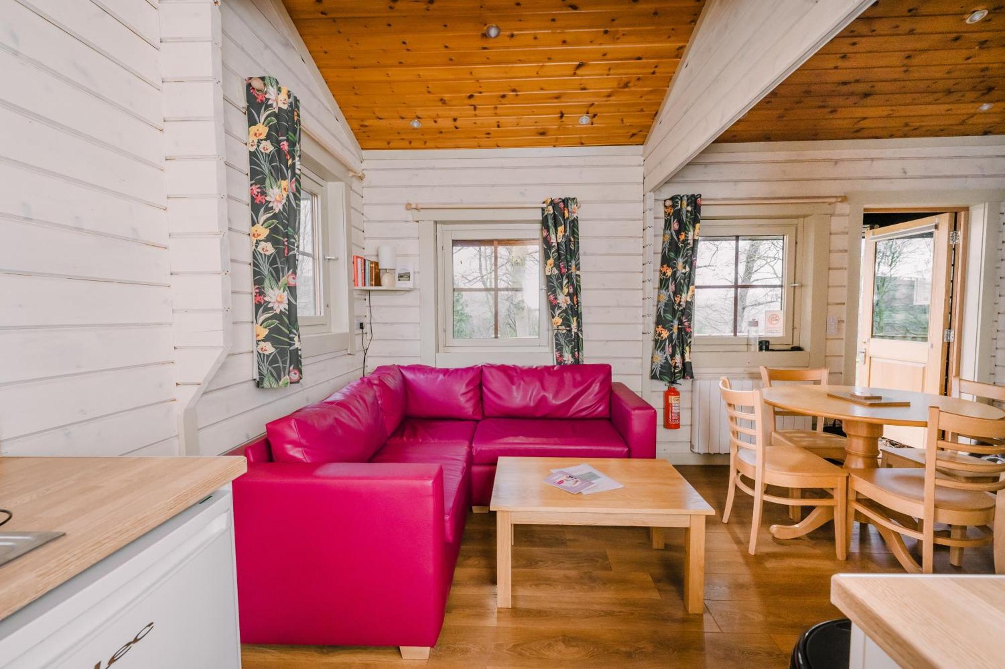 The Jonas Centre Villa Leyburn Kültér fotó